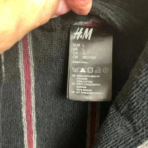 H&M 100% cotton men’s bathrobe Feels like soft  velveteen corduroy. - Picture 3 of 5